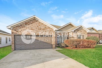 5024 EASTON LN NORTHPORT, AL 35475